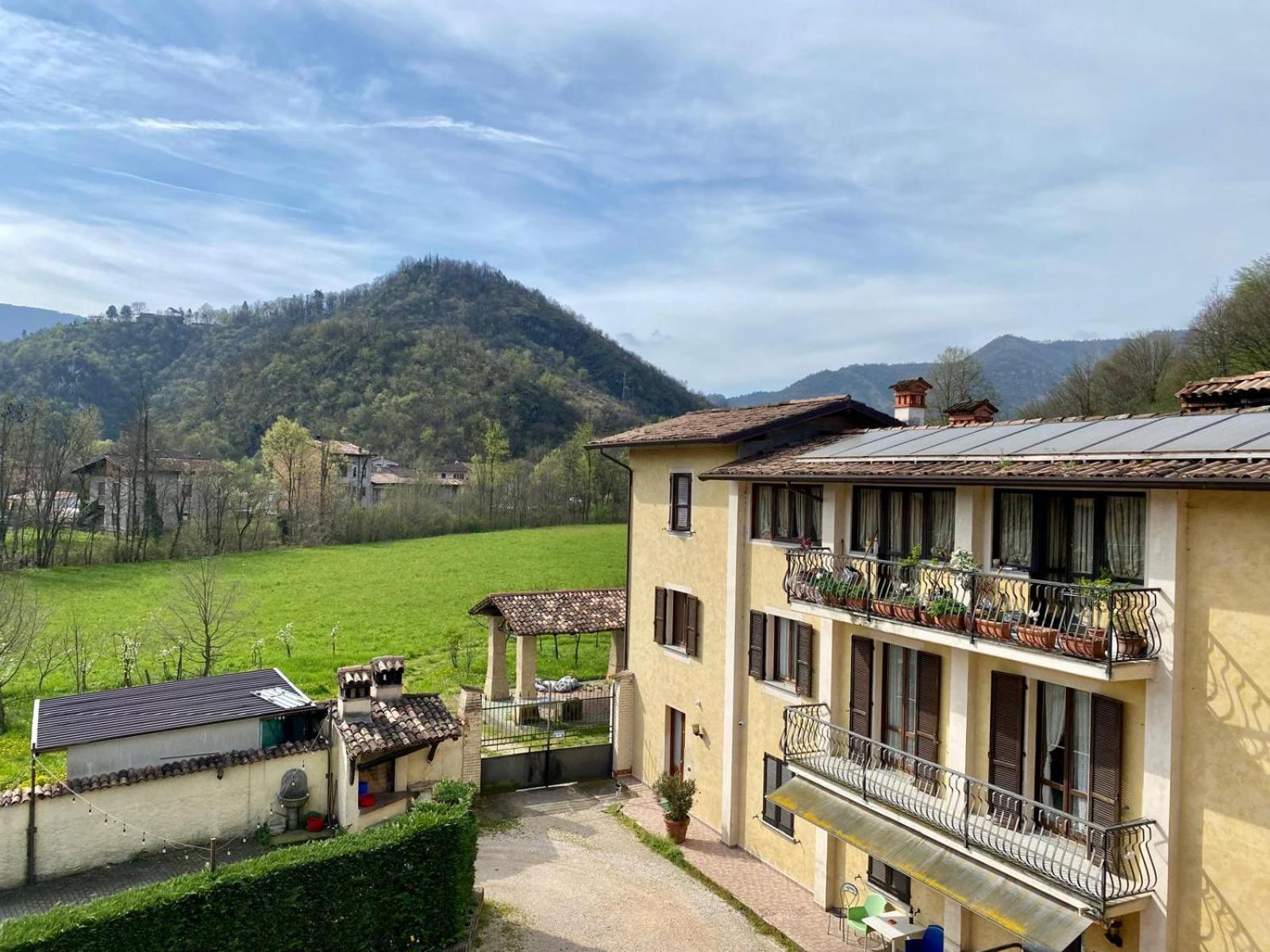 Agriturismo Rocca Dei Marchesi Sabbio Chiese Eksteriør billede