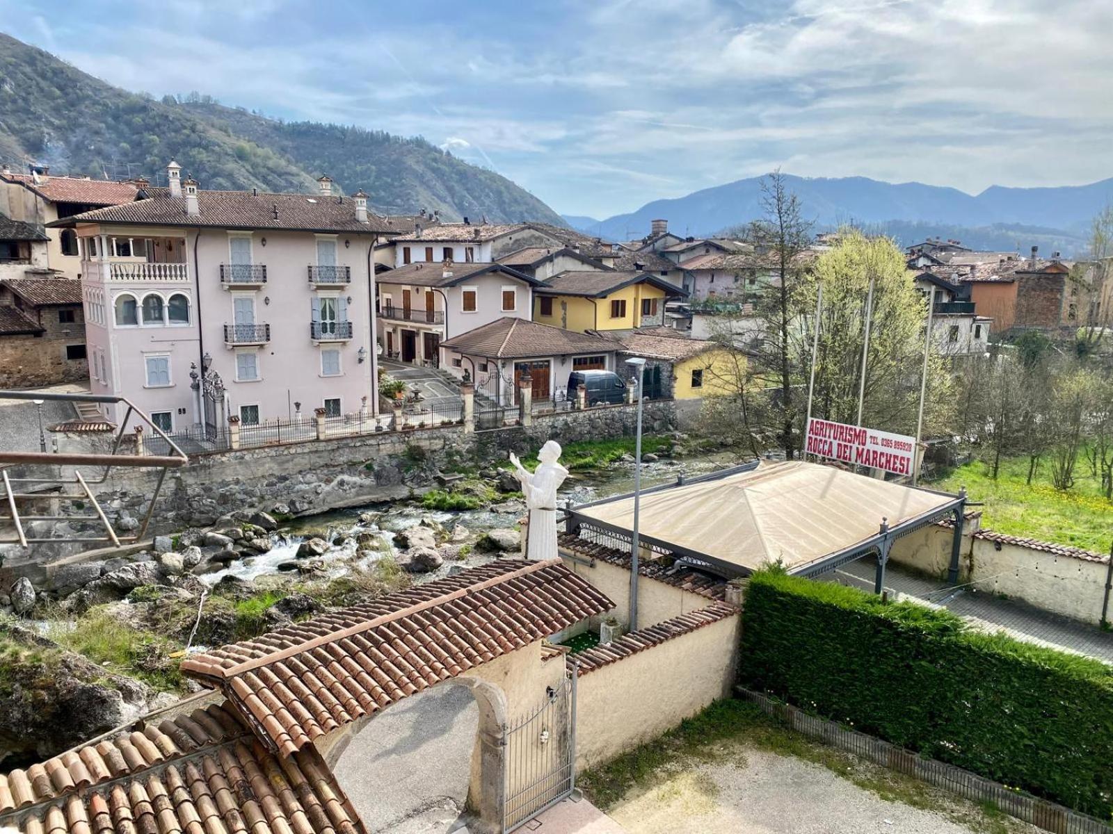 Agriturismo Rocca Dei Marchesi Sabbio Chiese Eksteriør billede