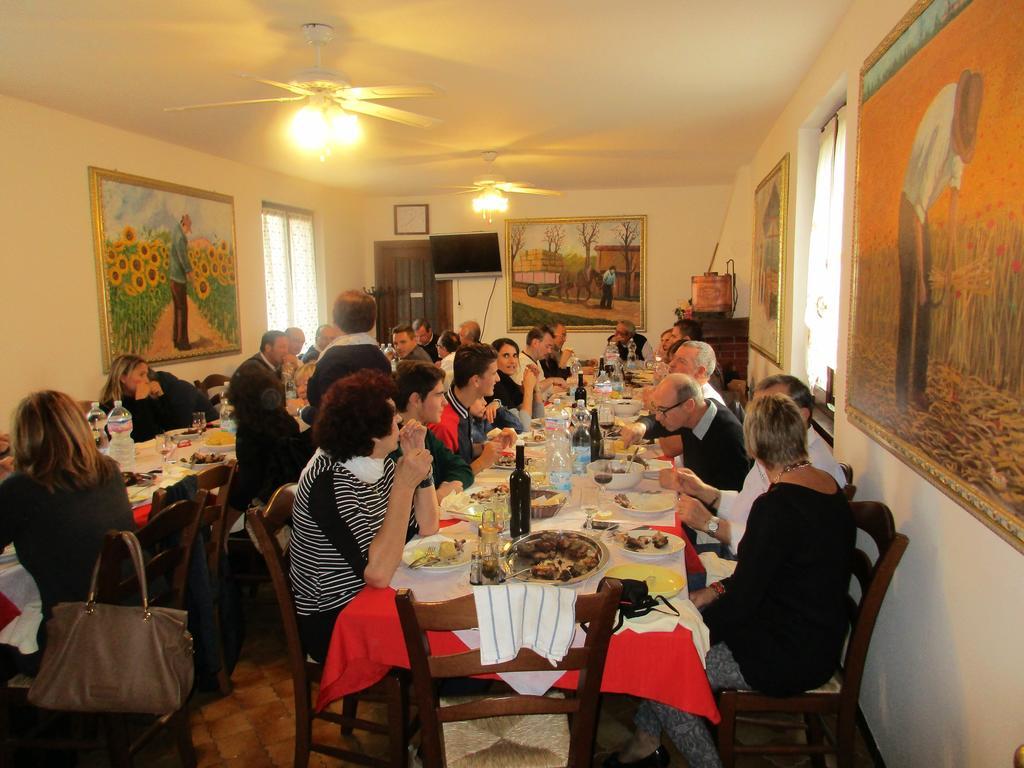 Agriturismo Rocca Dei Marchesi Sabbio Chiese Eksteriør billede
