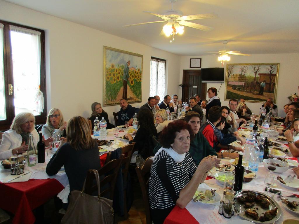 Agriturismo Rocca Dei Marchesi Sabbio Chiese Eksteriør billede